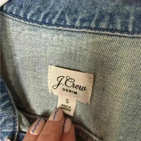 Womens size small J Crew brand denim jacket, #M451 - Picture 3 of 6